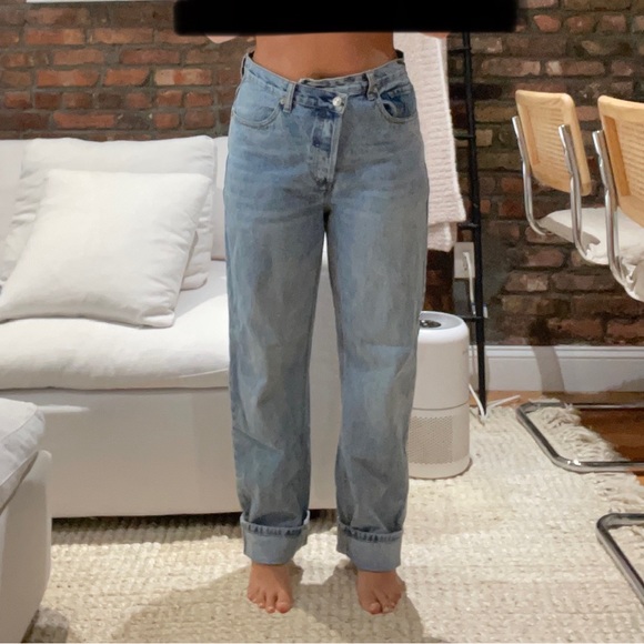 Princess Polly Denim - Princess Polly asymmetrical jeans